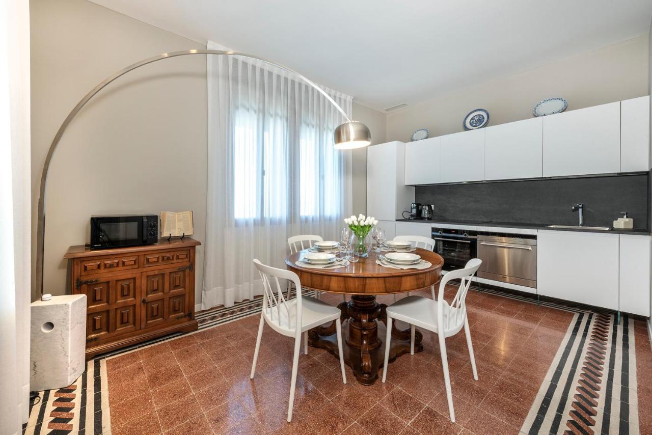 Ca' Delle Contesse - Villa On Lagoon With Private Dock And Spectacular View Lido di Venezia Luaran gambar