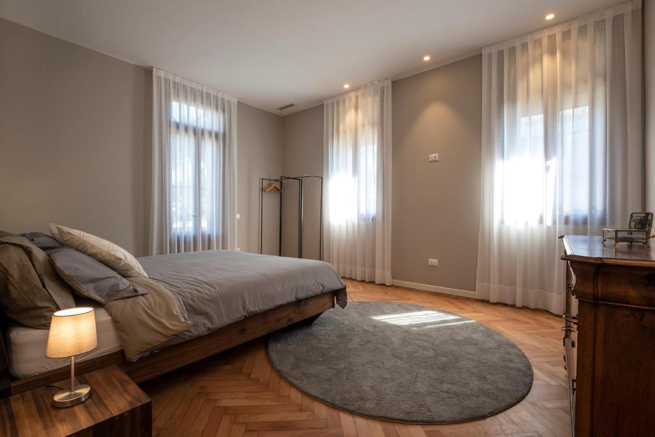 Ca' Delle Contesse - Villa On Lagoon With Private Dock And Spectacular View Lido di Venezia Luaran gambar